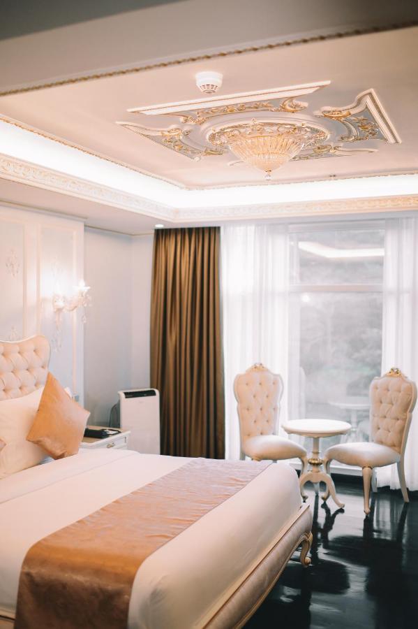 Lafaayette Luxury Suites Baguio City Exterior photo